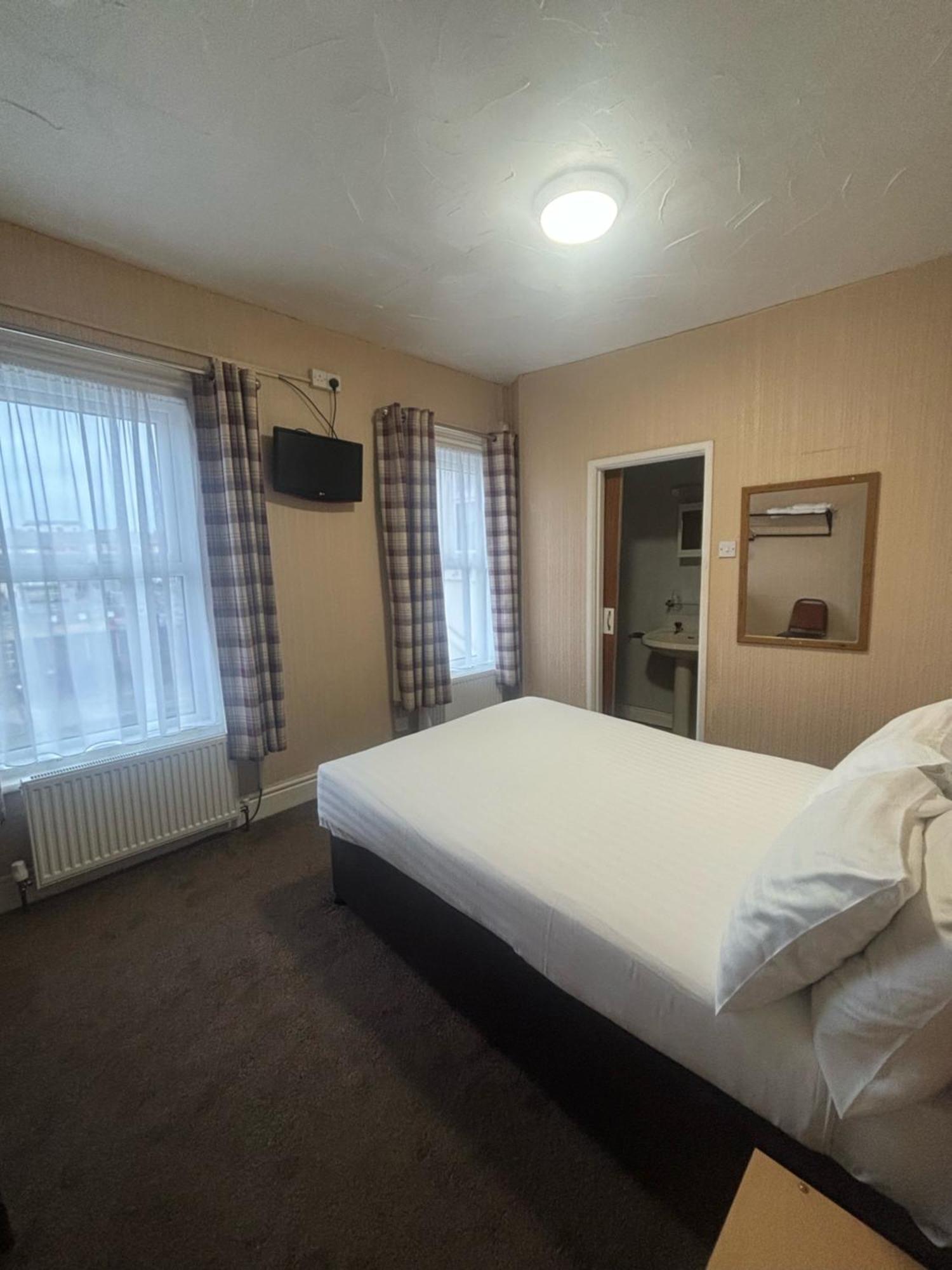 The Lawton Blackpool Exterior foto